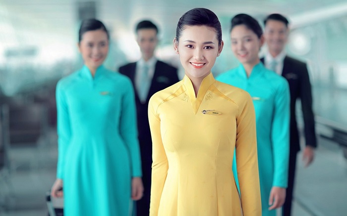 Tiếp viên hàng không của hãng Việt Nam Airlines